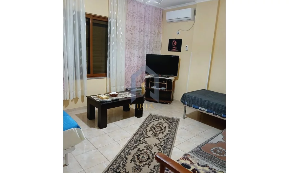 Shtepi me qera Apartament ne Tirane, 1+1, Mobilimi E mobiluar, Pagesa 350  Euro.