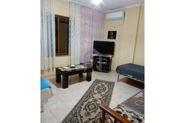 Shtepi me qera 1+1 ne Tirane - 350 Euro