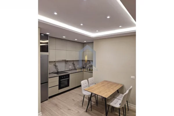 Apartament 2+1 me qira ne MIsto mame