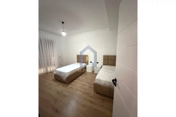 Appartamento in affitto a Tirana 2+1, Arredato