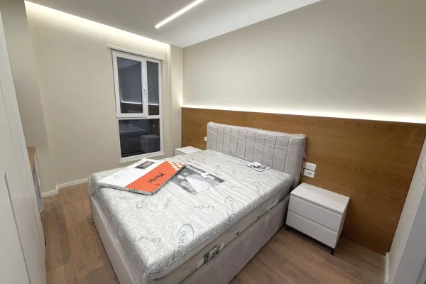 Shtepi me qera Apartament ne Tirane, 2+1, Mobilimi Pjeserisht e mobiluar, Pagesa 800  Euro.