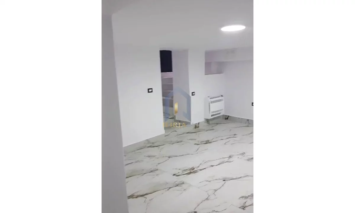 Shtepi me qera Apartament ne Tirane, 2+1, Mobilimi Bosh, pa mobiluar, Pagesa 550  Euro.