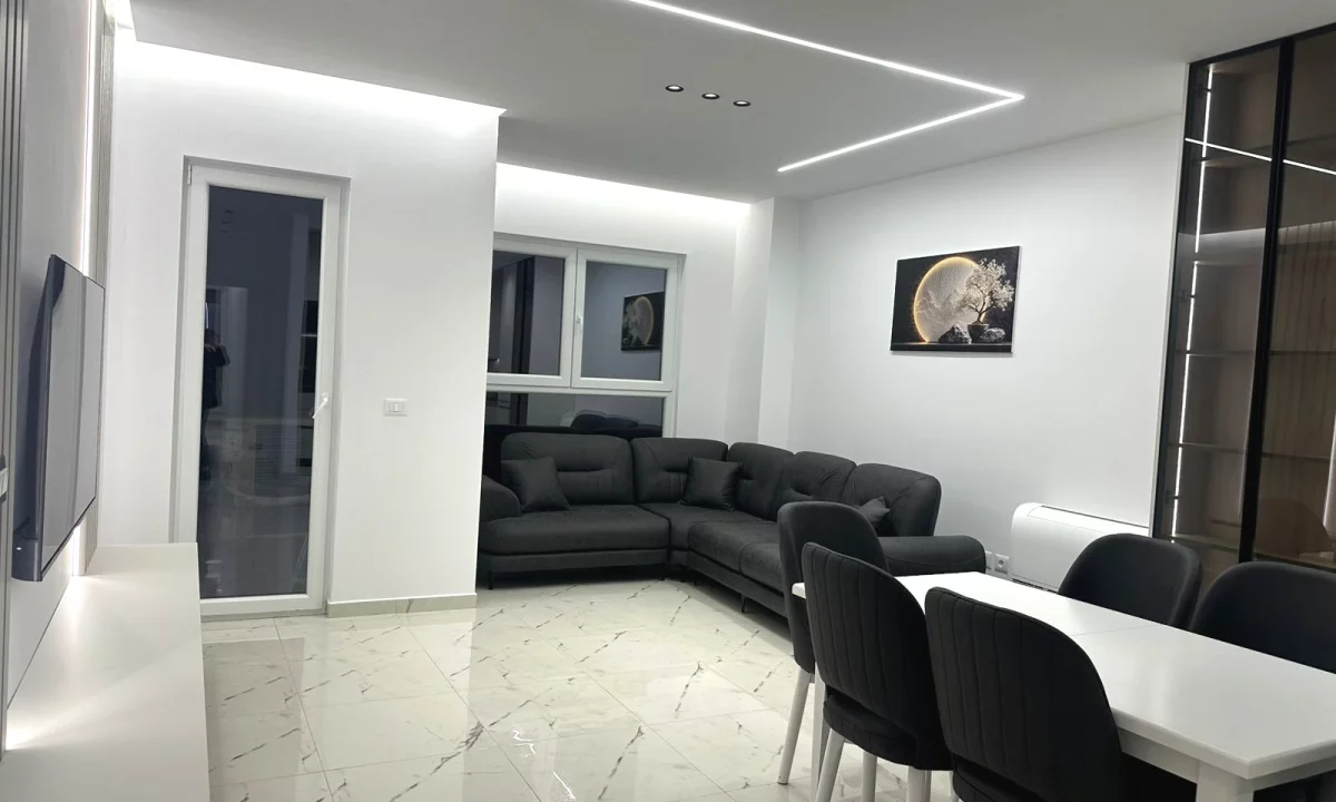 Shtepi me qera Apartament ne Tirane, 2+1, Mobilimi E mobiluar, Pagesa 850  Euro.