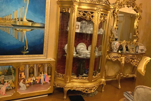 Shtepi ne shitje Apartament ne Tirane, 2+1, Mobilimi E mobiluar, Pagesa 360,000  Euro.