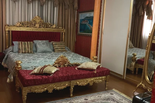 Shtepi ne shitje Apartament ne Tirane, 2+1, Mobilimi E mobiluar, Pagesa 360,000  Euro.