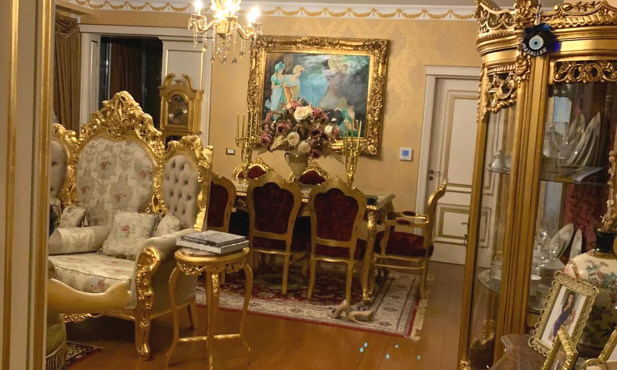 Shtepi ne shitje Apartament ne Tirane, 2+1, Mobilimi E mobiluar, Pagesa 360,000  Euro.