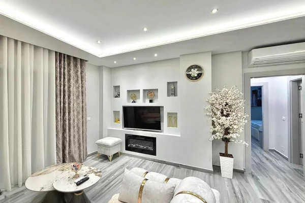 Shtepi me qera Apartament ne Tirane, 2+1, Mobilimi E mobiluar, Pagesa 550  Euro.