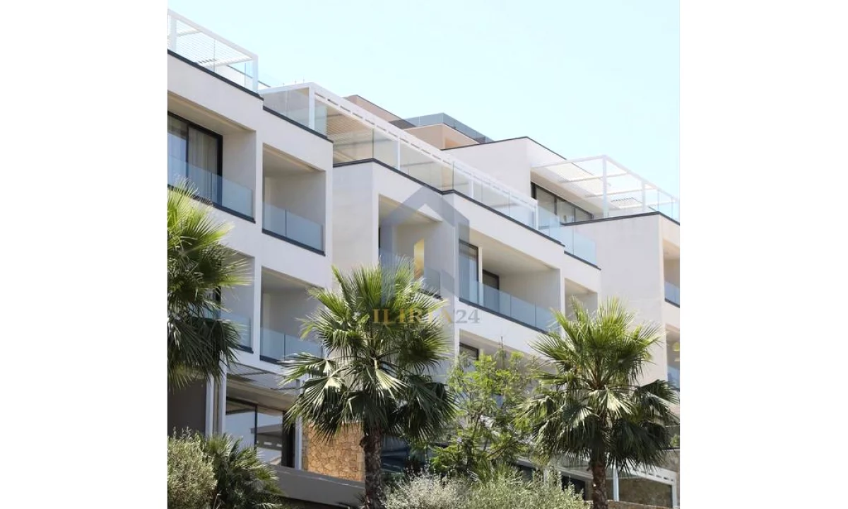 Shtepi ne shitje Apartament ne Vlore, 1+1, Mobilimi Bosh, pa mobiluar, Pagesa 266,700  Euro.