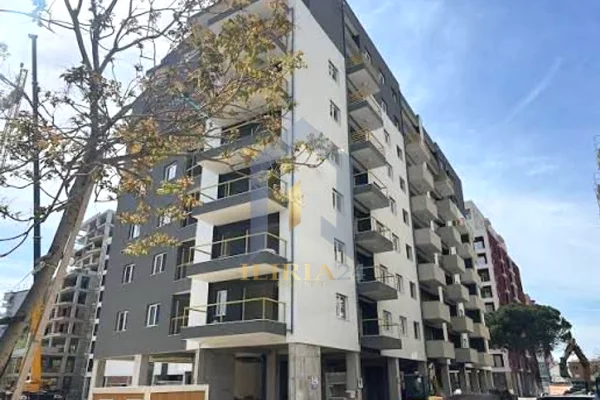 Shtepi ne shitje Apartament ne Tirane, 2+1, Mobilimi Bosh, pa mobiluar, Pagesa 169,487  Euro.