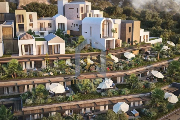 Shtepi ne shitje Vila Luksoze ne Vlore, 3+1, Mobilimi Bosh, pa mobiluar, Pagesa 900,000  Euro.