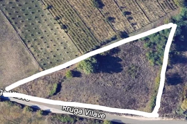 Truall ose Toke ne Tirane - 1,155,000 Euro