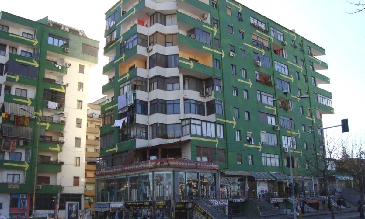 Shtepi ne shitje Apartament ne Tirane, 2+1, Mobilimi E mobiluar, Pagesa 250,000  Euro.