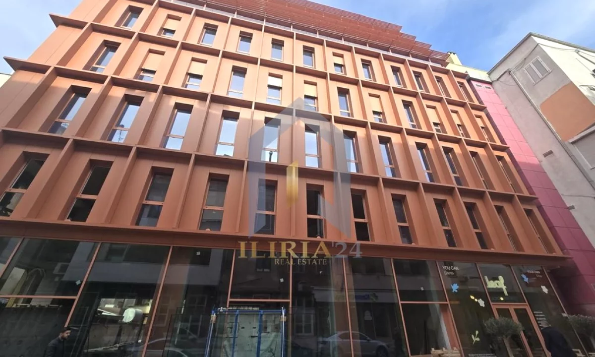 Shtepi ne shitje Apartament ne Tirane, 3+1, Mobilimi Bosh, pa mobiluar, Pagesa 690,000  Euro.