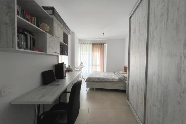 Shtepi me qera Apartament ne Tirane, 1+1, Mobilimi E mobiluar, Pagesa 550  Euro.