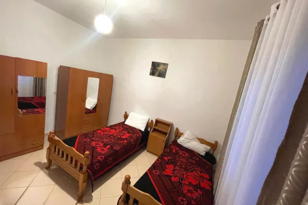 Shtepi me qera 1+1 ne Tirane - 350 Euro
