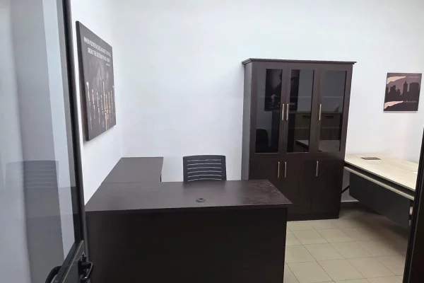 Ambient biznesi me qera 3+1 ne Tirane - 450 Euro