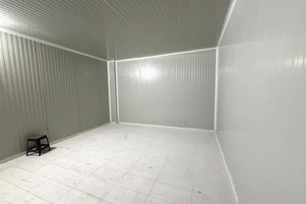 DHOMA FRESKIE ME QERA NE AUTOSTRADEN TIRANE DURRES