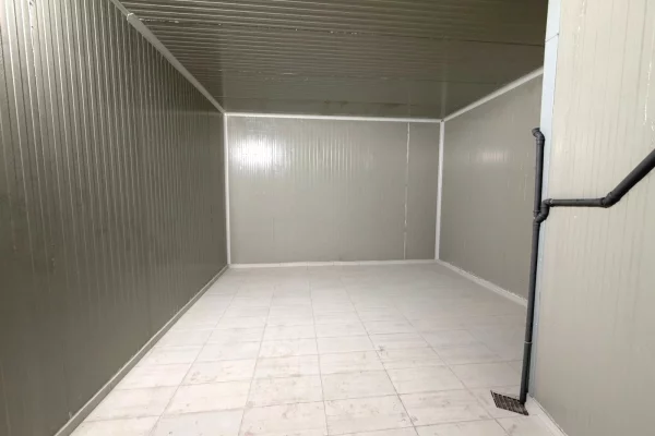 DHOMA FRESKIE ME QERA NE AUTOSTRADEN TIRANE DURRES