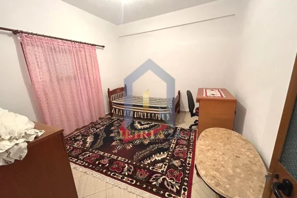 Shtepi me qera Apartament ne Tirane, 2+1, Mobilimi E mobiluar, Pagesa 400  Euro.