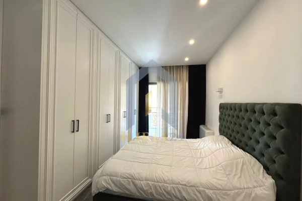 Shtepi me qera Apartament ne Tirane, 2+1, Mobilimi E mobiluar, Pagesa 1,400  Euro.