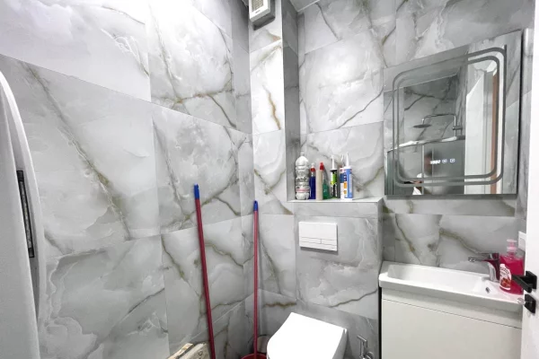 Shtepi me qera Apartament ne Tirane, 1+1, Mobilimi E mobiluar, Pagesa 650  Euro.