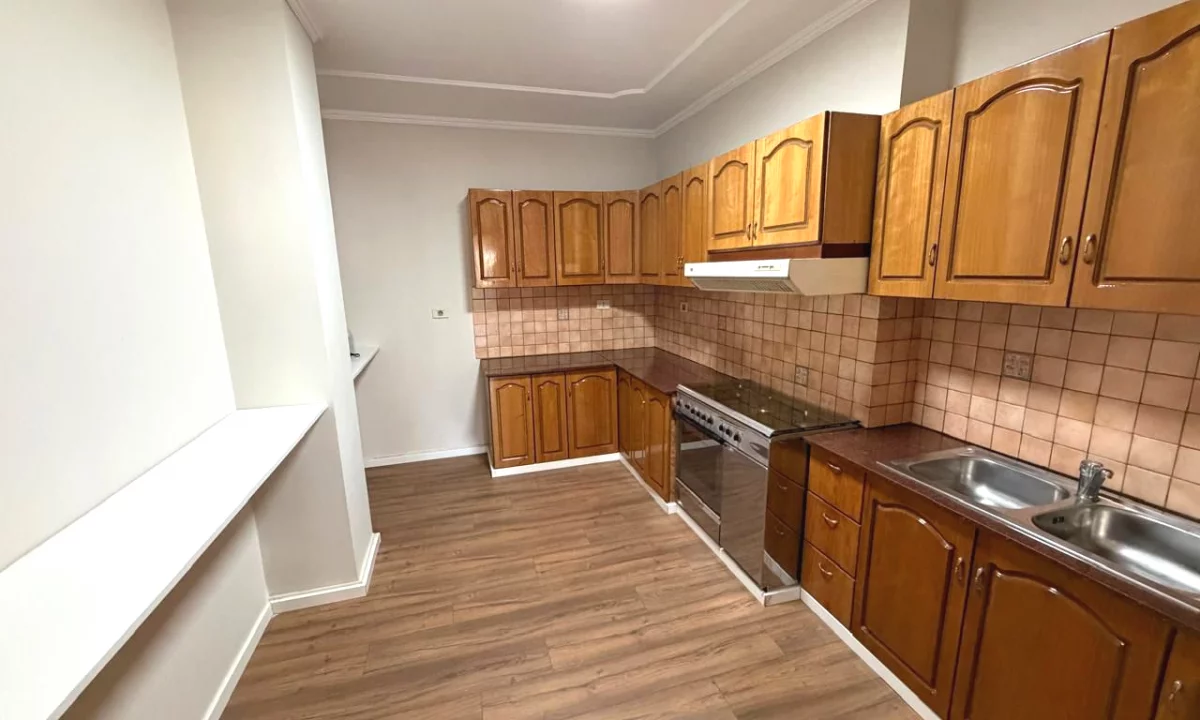 Zyre me qira tek "Sheshi Willson"