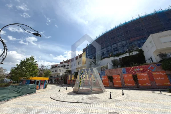 Ambient biznesi ne shitje 4+1 ne Tirane - 35,000 Euro