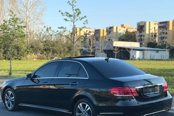 Makina ne shitje ne Tirane - 9,999 Euro