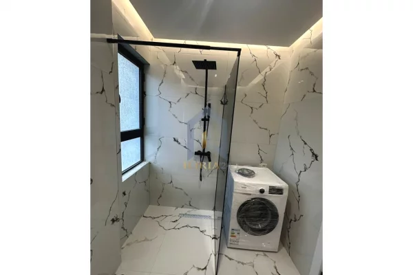 Shtepi ne shitje Apartament ne Tirane, 2+1, Mobilimi E mobiluar, Pagesa 265,000  Euro.