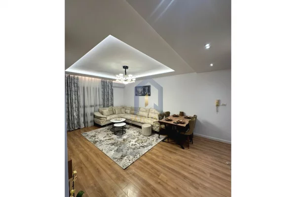 Shtepi ne shitje Apartament ne Tirane, 2+1, Mobilimi E mobiluar, Pagesa 265,000  Euro.