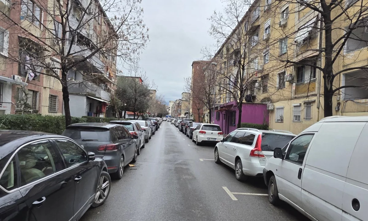 Shtepi ne shitje Apartament ne Tirane, 1+1, Mobilimi E mobiluar, Pagesa 131,000  Euro.