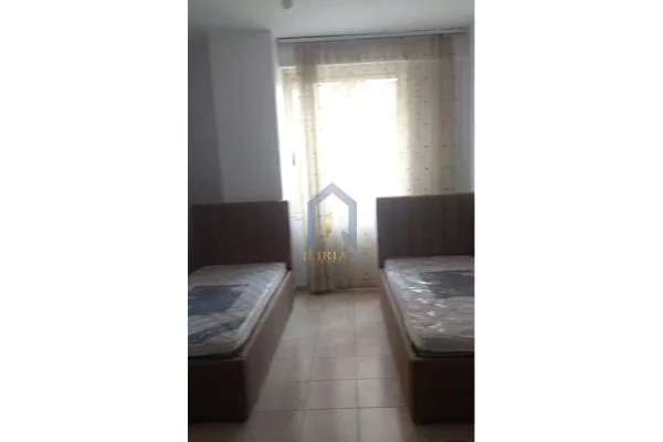 Shtepi me qera Apartament ne Tirane, 2+1, Mobilimi E mobiluar, Pagesa 600  Euro.