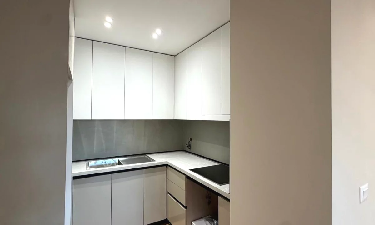 Shtepi ne shitje Apartament ne Tirane, 2+1, Mobilimi Bosh, pa mobiluar, Pagesa 199,000  Euro.