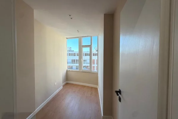 Shtepi ne shitje Apartament ne Tirane, 2+1, Mobilimi Bosh, pa mobiluar, Pagesa 199,000  Euro.