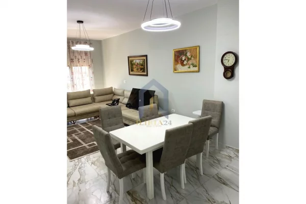Shtepi me qera Apartament ne Tirane, 2+1, Mobilimi E mobiluar, Pagesa 600  Euro.