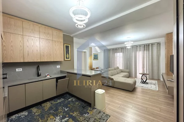 Shtepi me qera Apartament ne Tirane, 3+1, Mobilimi E mobiluar, Pagesa 2,100  Euro.