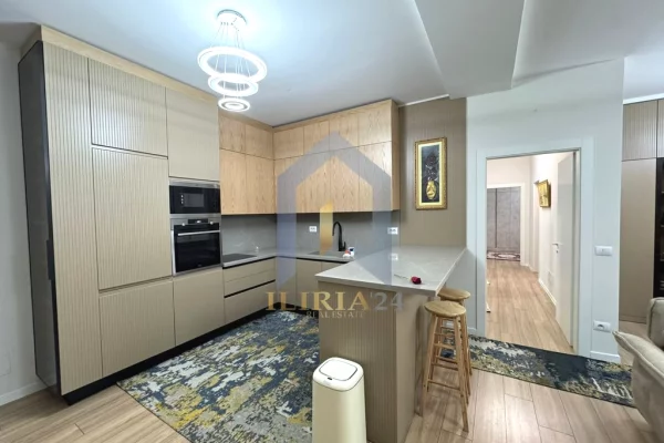 Shtepi me qera Apartament ne Tirane, 3+1, Mobilimi E mobiluar, Pagesa 2,100  Euro.