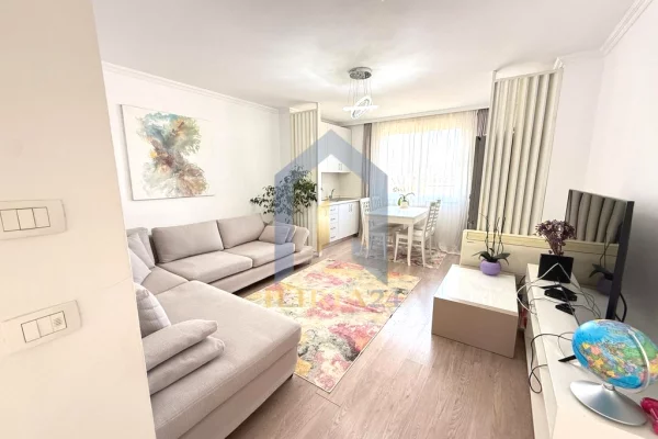 Shtepi ne shitje Apartament ne Tirane, 2+1, Mobilimi E mobiluar, Pagesa 138,500  Euro.