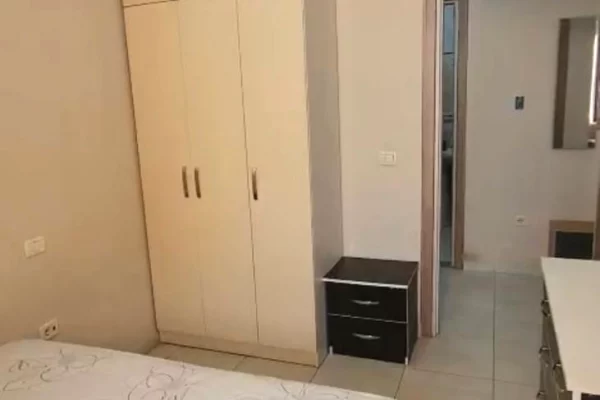 Shtepi me qera 1+1 ne Tirane - 530 Euro