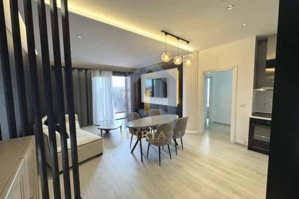 Shtepi me qera Apartament ne Tirane, 2+1, Mobilimi E mobiluar, Pagesa 1,400  Euro.