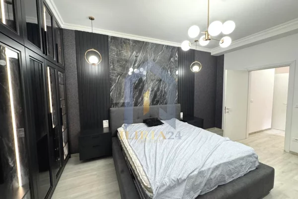 Shtepi me qera Apartament ne Tirane, 2+1, Mobilimi E mobiluar, Pagesa 1,400  Euro.