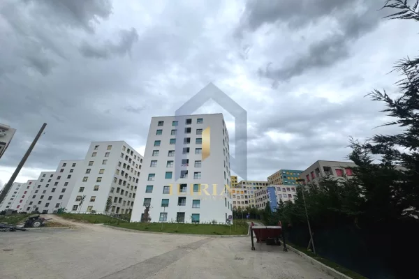 Shtepi ne shitje Apartament ne Tirane, 1+1, Mobilimi Bosh, pa mobiluar, Pagesa 71,195  Euro.