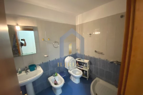 Shtepi me qera Apartament ne Tirane, 1+1, Mobilimi E mobiluar, Pagesa 350  Euro.