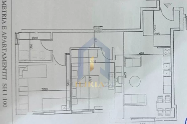 Shtepi ne shitje Apartament ne Tirane, 2+1, Mobilimi E mobiluar, Pagesa 158,000  Euro.