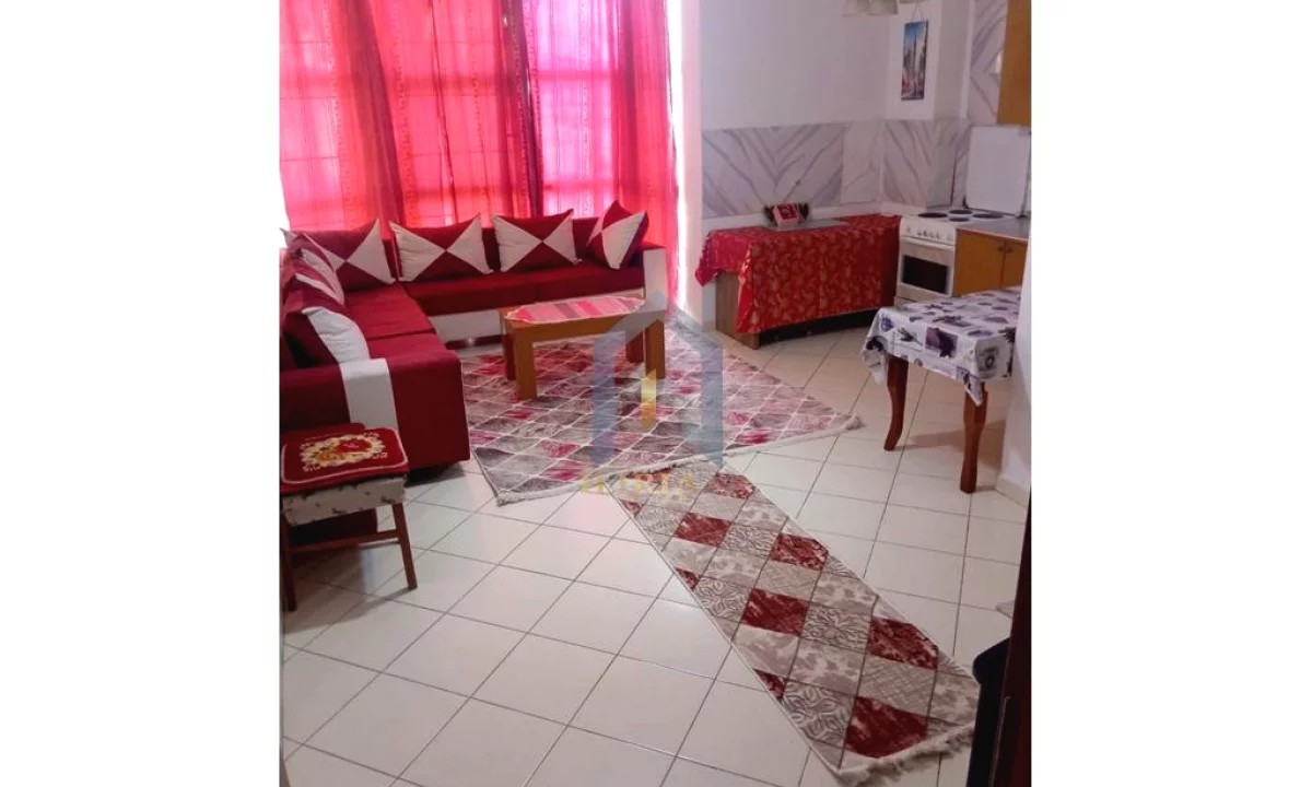 Shtepi me qera Apartament ne Tirane, 1+1, Mobilimi E mobiluar, Pagesa 400  Euro.
