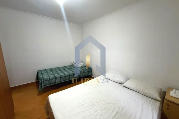 Shtepi ne shitje Apartament ne Tirane, 1+1, Mobilimi Pjeserisht e mobiluar, Pagesa 86,000  Euro.