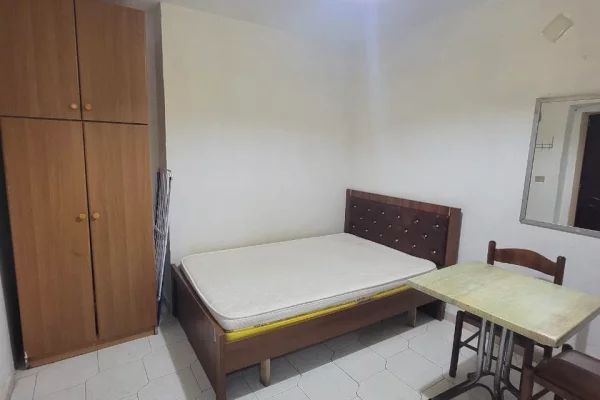 Shtepi me qera Apartament ne Tirane, 1+1, Mobilimi E mobiluar, Pagesa 250  Euro.