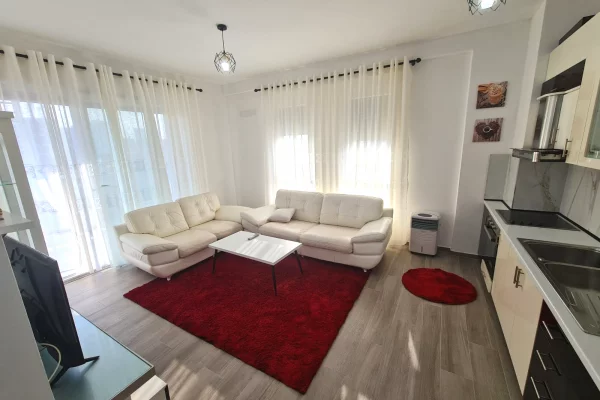 Shtepi me qera 1+1 ne Tirane - 500 Euro