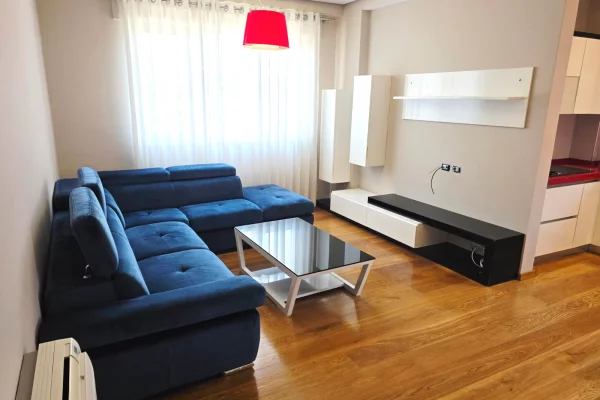 Shtepi ne shitje Apartament ne Tirane, 2+1, Mobilimi E mobiluar, Pagesa 262,000  Euro.