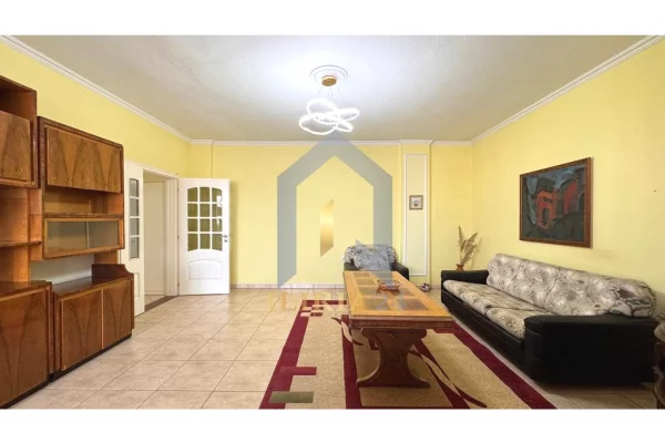 Shtepi ne shitje Apartament ne Tirane, 2+1, Mobilimi E mobiluar, Pagesa 235,000  Euro.